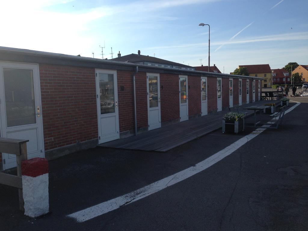 Nexo Marine Rooms Экстерьер фото